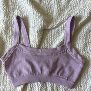 Super cute ribbed crop top
